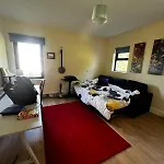 펜션 Spacious Quiet 4 Bedroom With Great Views Linsfort